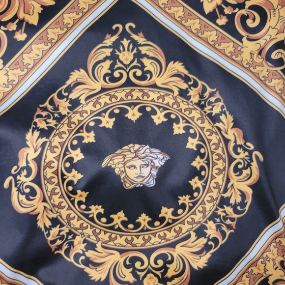 T-shirt - Picture 3 of 4